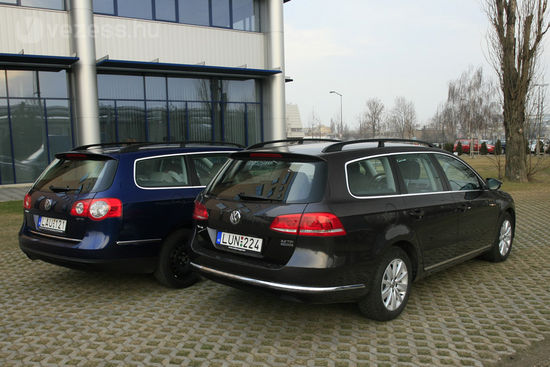 Látni az ablakok kivágásán, hogy modellfrissítés történt, nem teljes modellváltás. Nem rugóznánk ezen ennyit, ha a VW nem sulykolná az ellenkezőjét Látni az ablakok kivágásán, hogy modellfrissítés történt, nem teljes modellváltás. Nem rugóznánk ezen ennyit, ha a VW nem sulykolná az ellenkezőjét